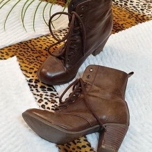 Chelsea boots size 8